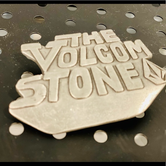 The Volcom Stone Belt Buckle - Picture 2 of 3